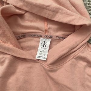 Calvin Klein crop hoodie size M